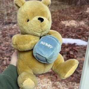 Gund vintage? Musical Winnie the Pooh